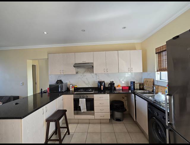 2 BEDROOM APARTMENT TO LET IN SHAKAS ROCK